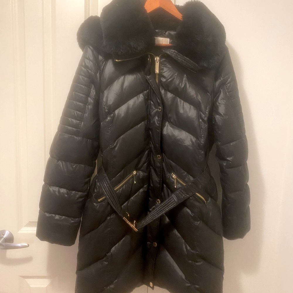 Michael Kor's winter coat excellent for winter snow.  Very warm